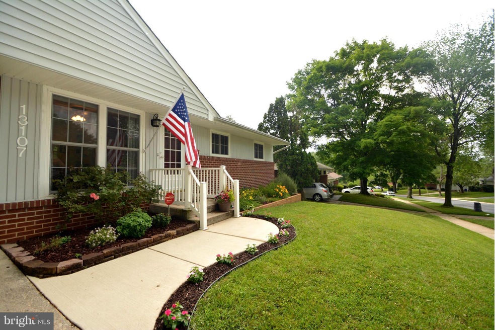 13107 Dumbarton Dr, Rockville, MD 20853 - photo 1