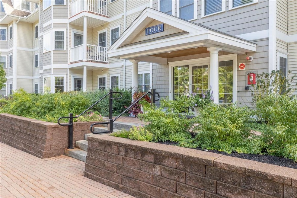 4 Sterling Hill Ln unit 437, Exeter, NH 03833 - photo 1