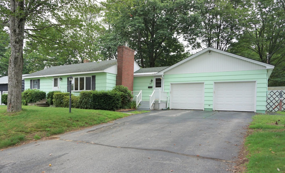 19 Center St, Lisbon, ME 04252 - photo 1