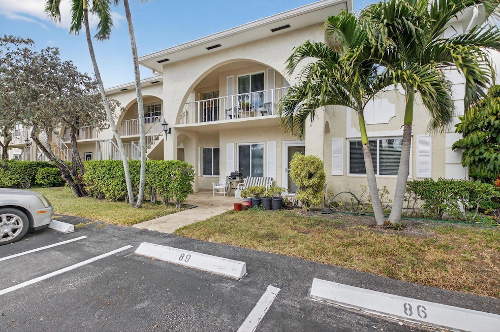 13757 Flora Place unit G, Delray Beach, FL 33484 - photo 1