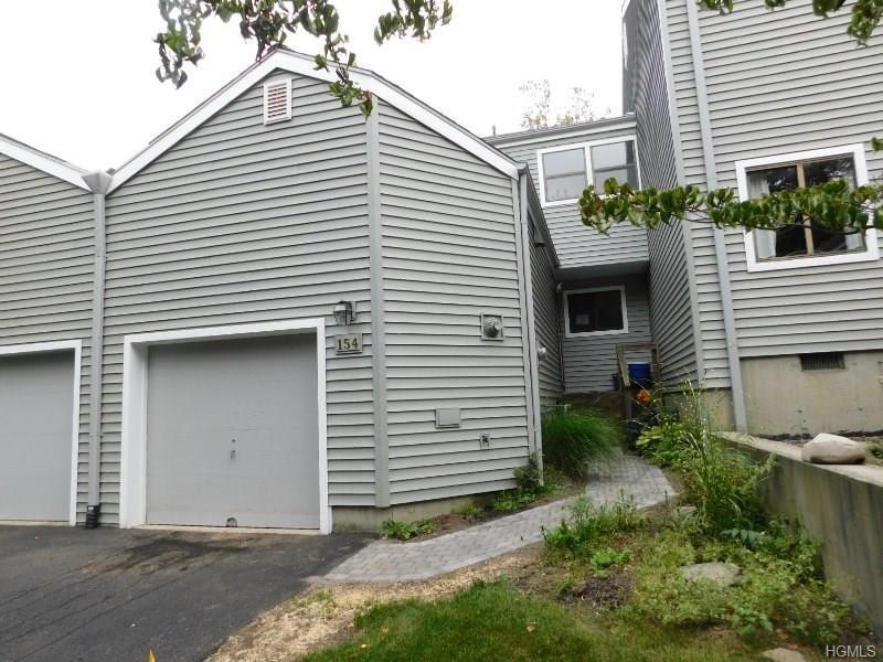 154 Club Ct unit 15-4, Ossining, NY 10562 - photo 1