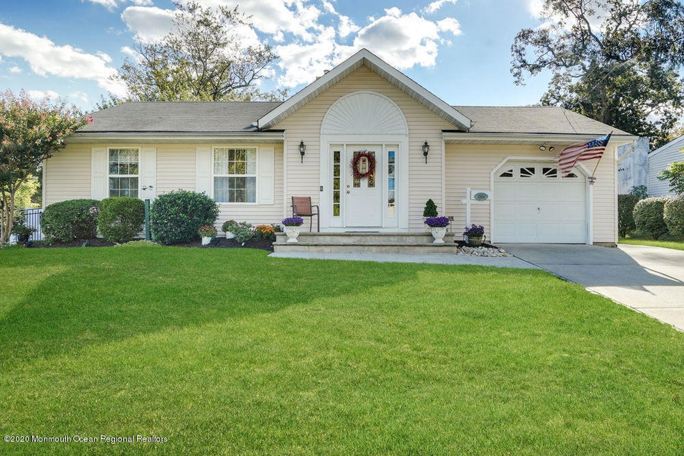 1704 Bryan Ave