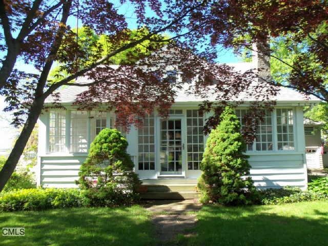 318 Orchard St, Stratford, CT 06615 - photo 1