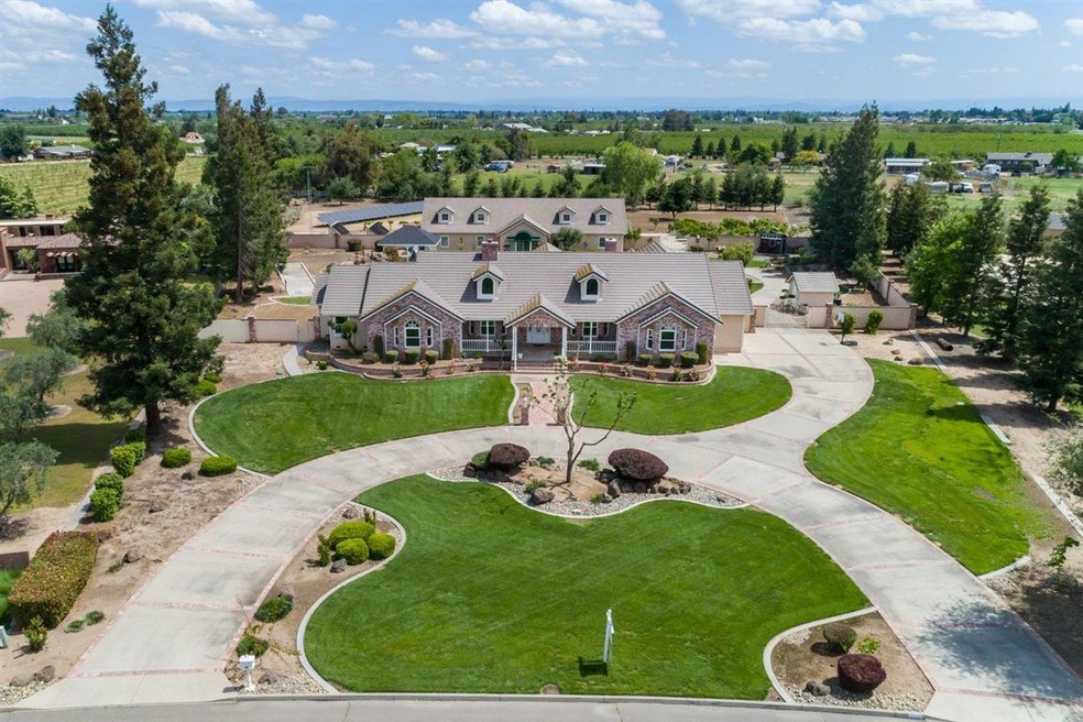 5029 Peach Blossom Ln, Oakdale, CA 95361 - photo 1