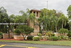 400 Palm Cir W unit 305, Pembroke Pines, FL 33025 - photo 1