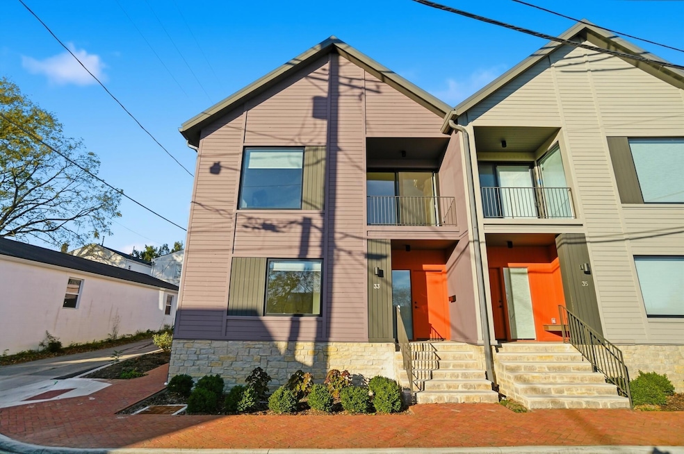 33 N Blacksmith Ln, Dublin, OH 43017 - photo 1