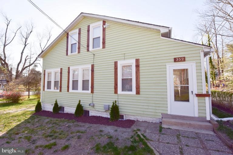 352 Lake Ave, Clementon, NJ 08021 - photo 1