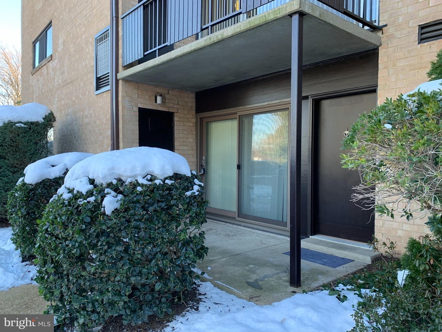 7807 Enola St unit 7807, McLean, VA 22102 - photo 1