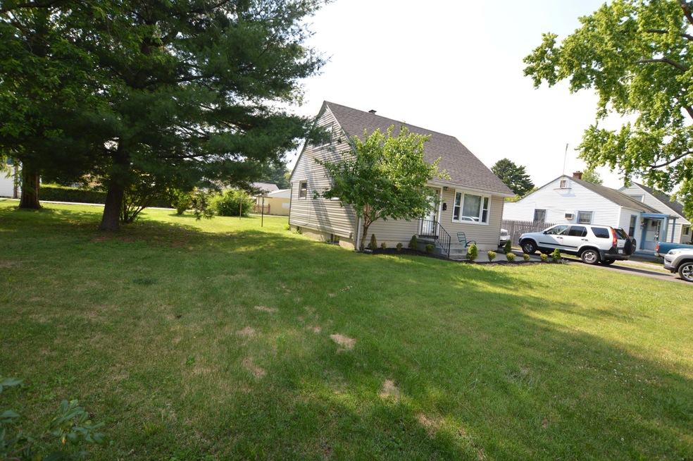 665 Westphal Ave, Columbus, OH 43213 - photo 1