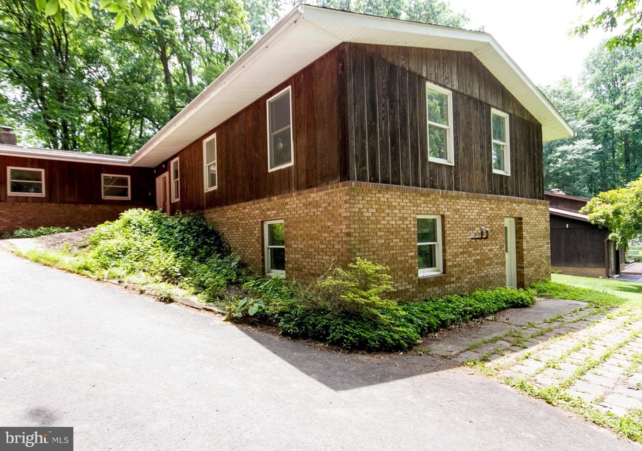 5713 White Rock Rd, Sykesville, MD 21784 - photo 1