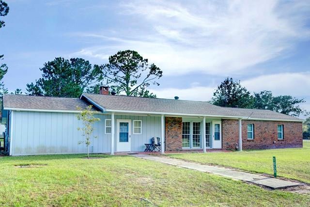 1658 Blount Crossing Rd, Darien, GA 31305 - photo 1