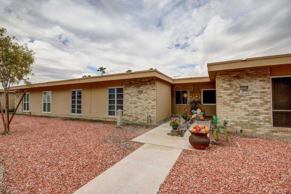 10920 W Thunderbird Blvd unit 17F, Sun City, AZ 85351 - photo 1