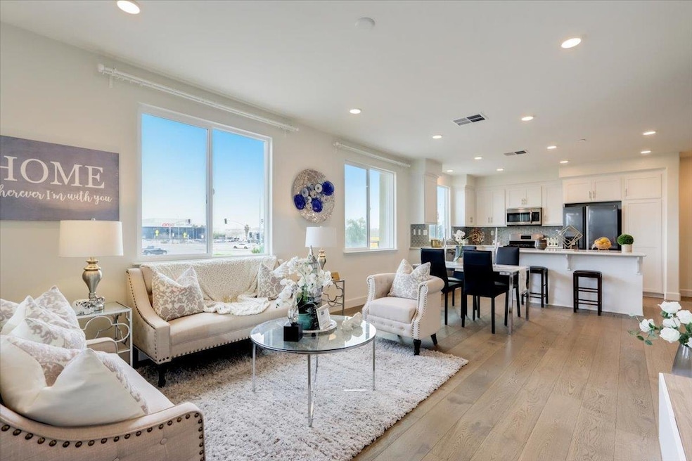 Sold $1,080,000 • Co-Listing Agent