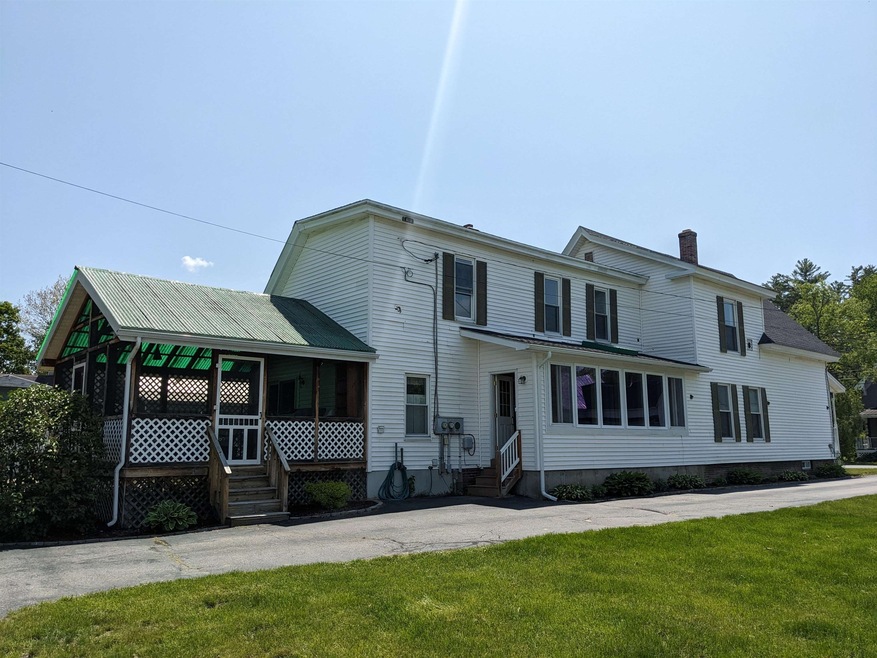 18 Pleasant St, Lancaster, NH 03584 - photo 1