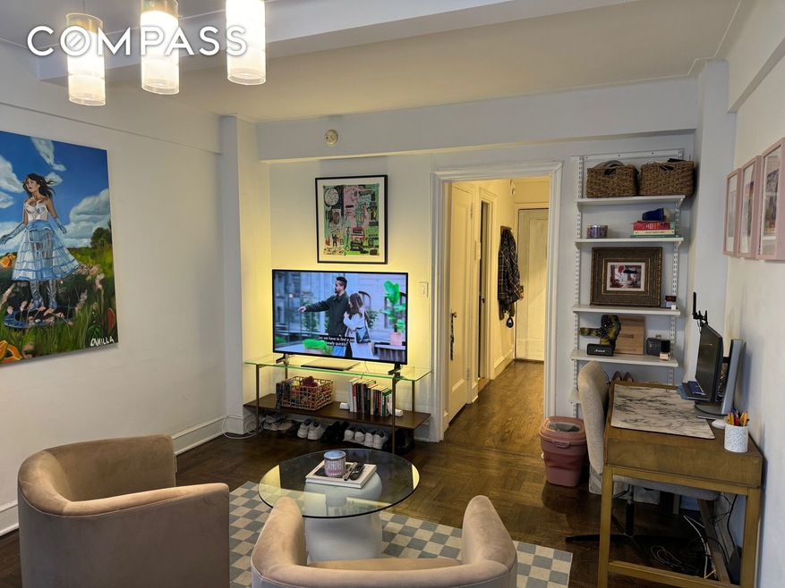 433 W 34th St unit 5E, New York, NY 10001 - photo 1