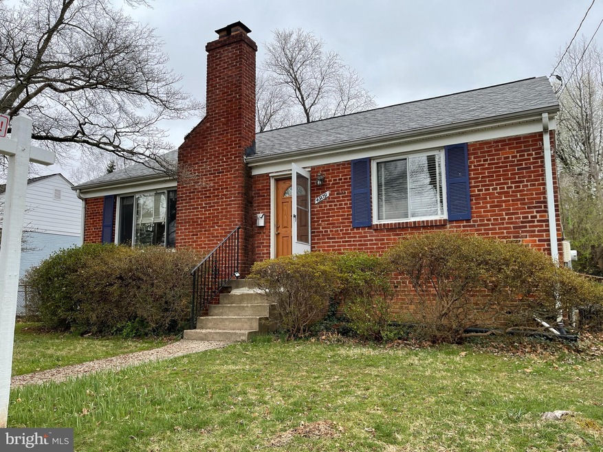 4909 Strathmore Ave, Kensington, MD 20895 - photo 1