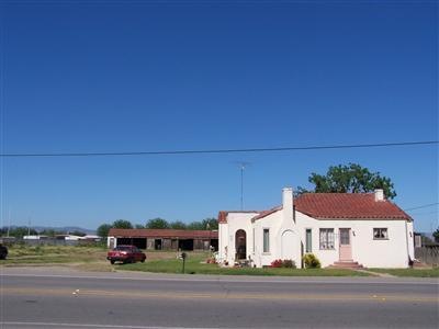 1st home 3 bedrooms and 1 bath