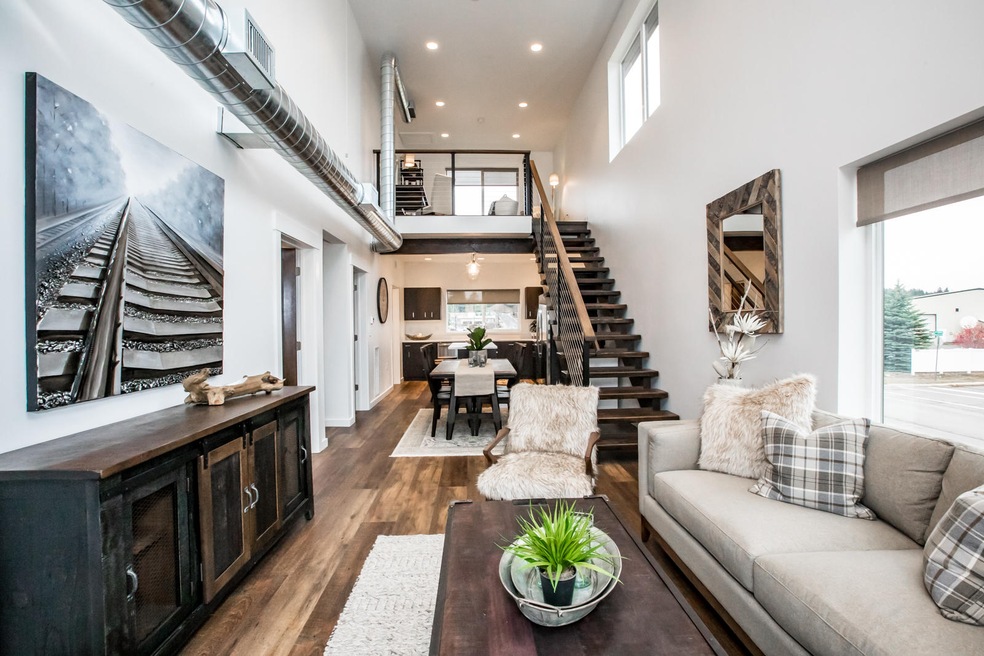 4 Living Room Main (7)