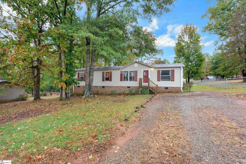 11 Cross Lake Ln, Greer, SC 29651 - photo 1