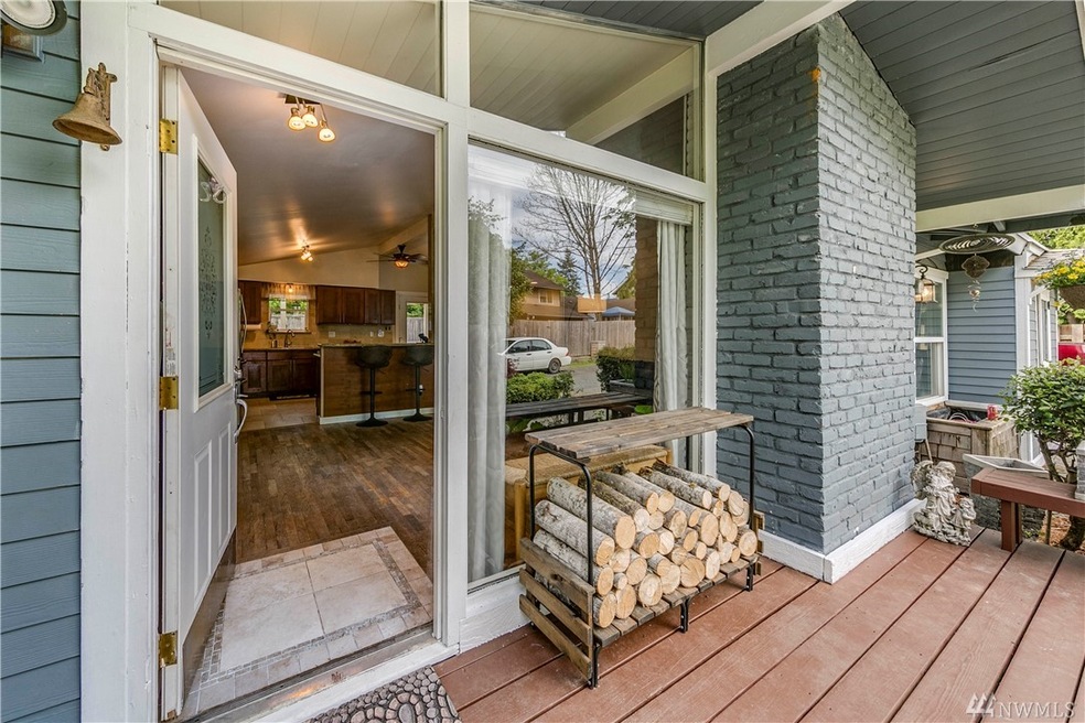 11057 NE 116th St, Kirkland, WA 98034 - photo 1