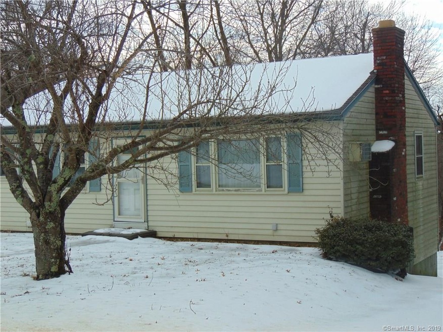 237 Chestnut Hill Ave, Waterbury, CT 06704 - photo 1