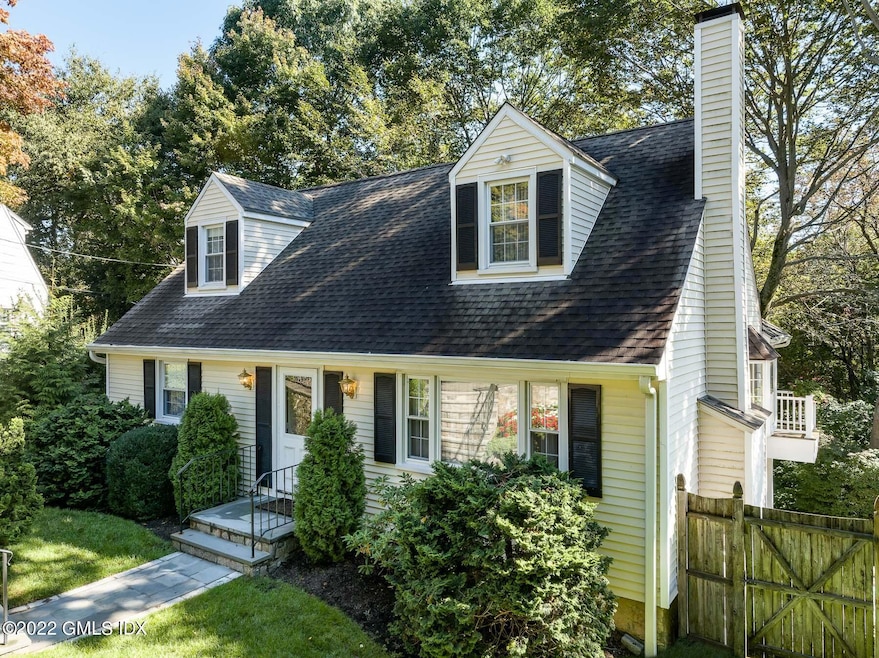 10 Lantern Ln, Greenwich, CT 06831 - photo 1