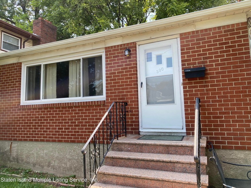 300 Bidwell Ave, Staten Island, NY 10314 - photo 1
