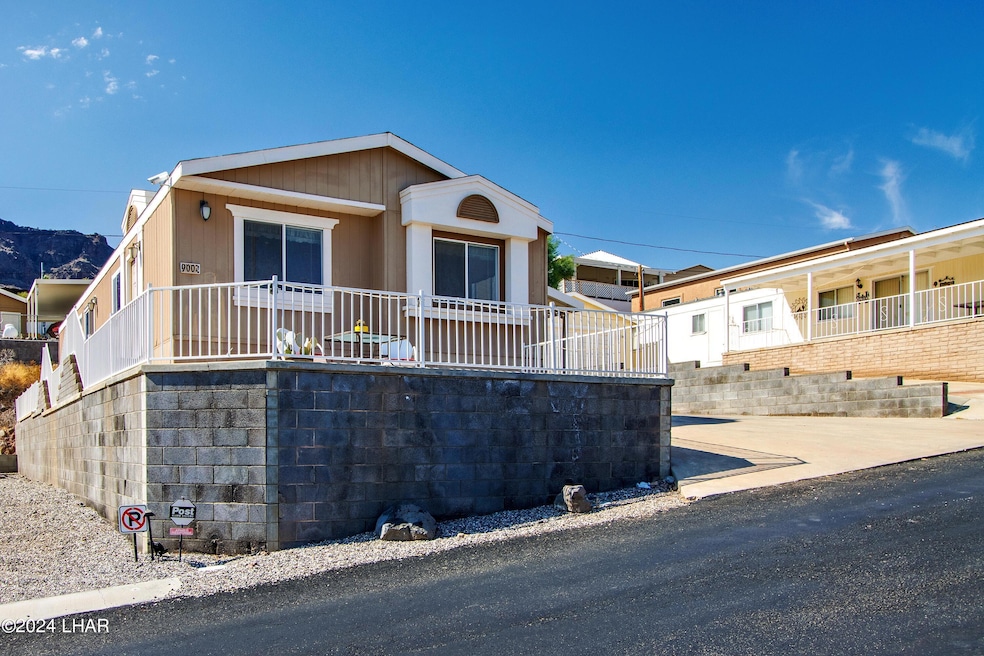 900 Bay View Dr, E (1)