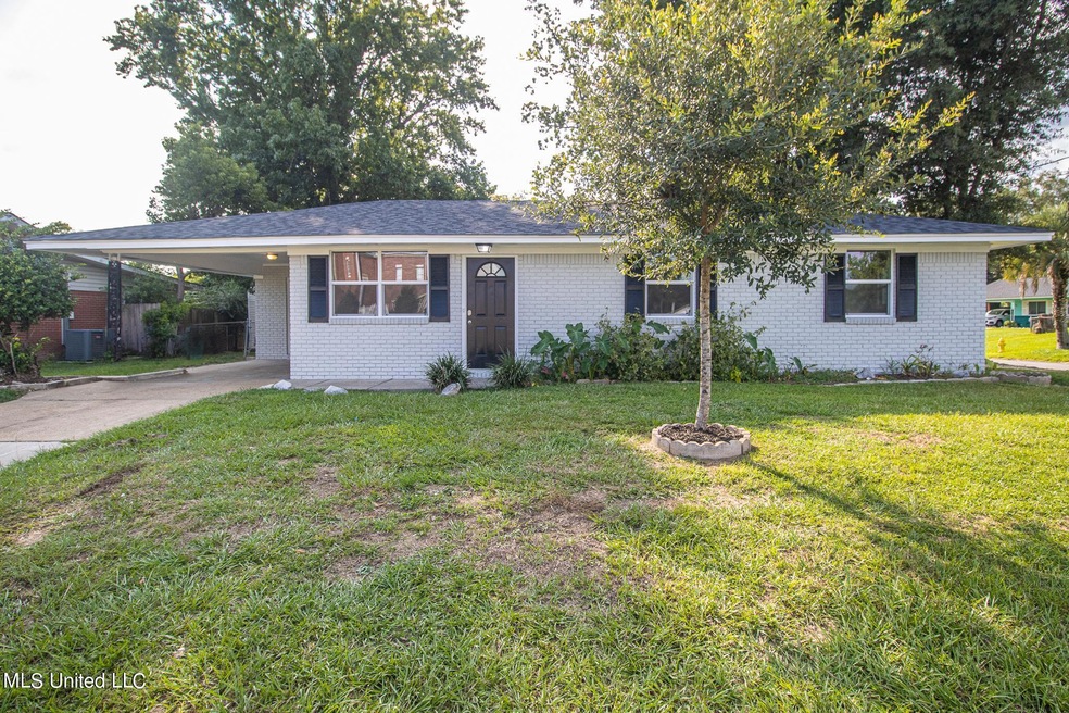 103 N Wilson-72