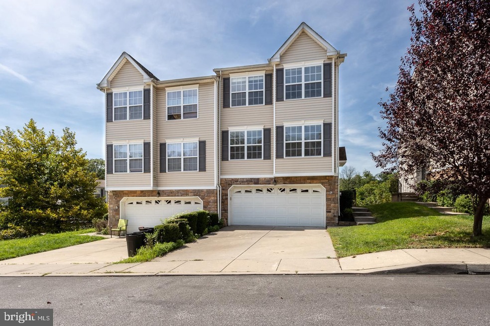 4 Whalen Ct, Upper Darby, PA 19026 - photo 1