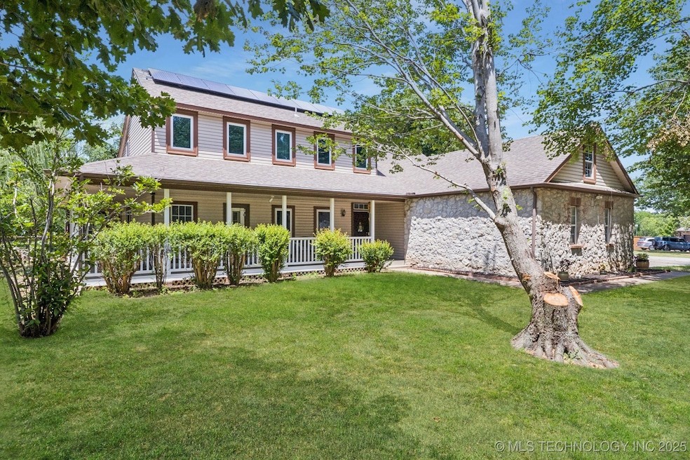 10102 N 147th East Ave, Owasso, OK 74055 - photo 1