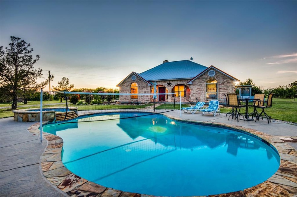 5970 High Mesa Dr, Justin, TX 76247 - photo 1