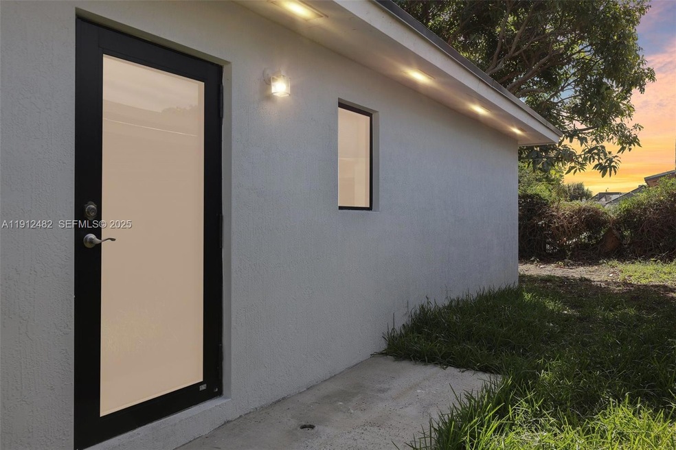 17003 SW 107th Place unit 2, Miami, FL 33157 - photo 1