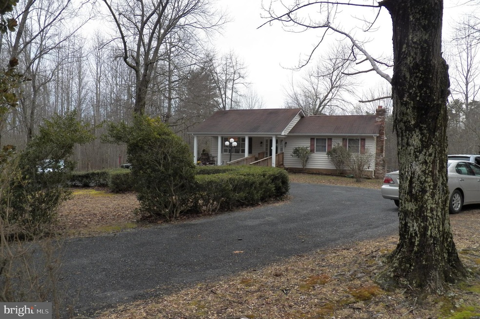 78 Lizzie Mills Rd, Castleton, VA 22716 - photo 1