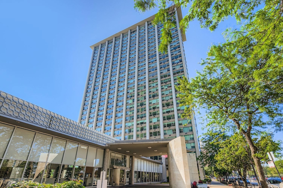 3600 N Lake Shore Dr unit 1323, Chicago, IL 60613 - photo 1