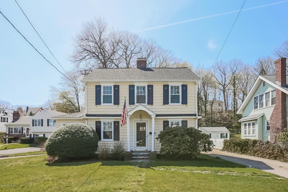 001-Front_View-2618864-medium