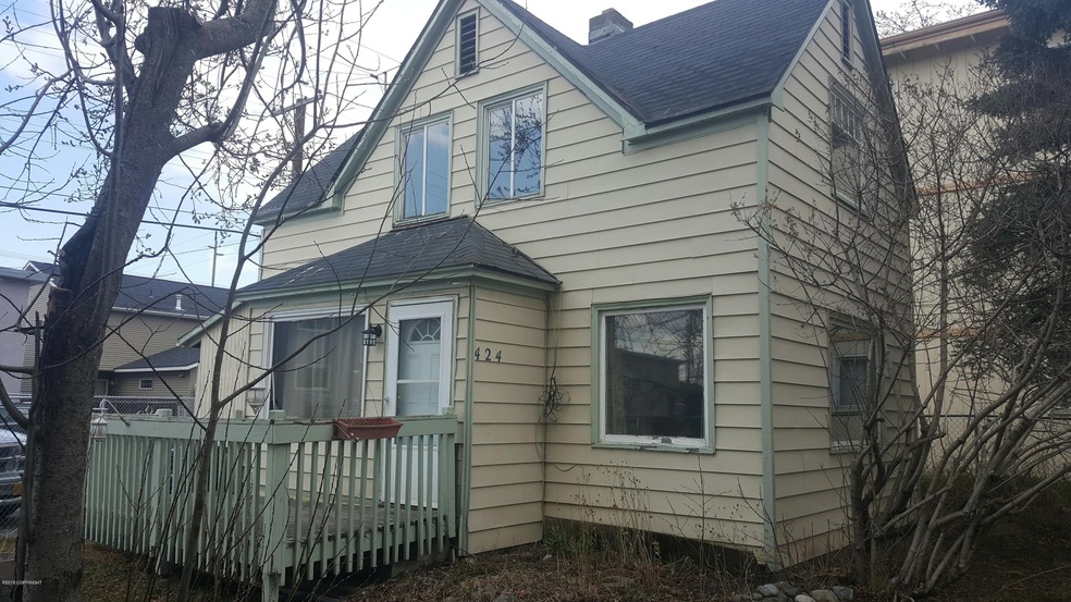 424 N Flower