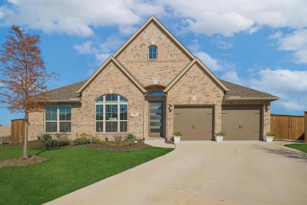 815 Langholm Dr, Celina, TX 75009 - photo 1