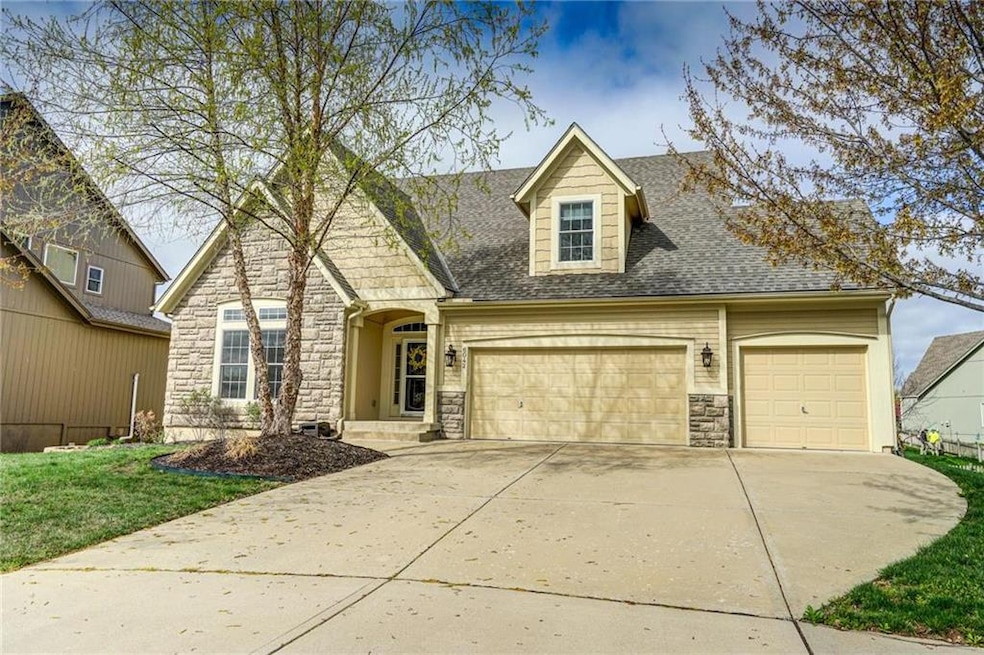 6042 Longview Rd, Shawnee, KS 66218 - photo 1