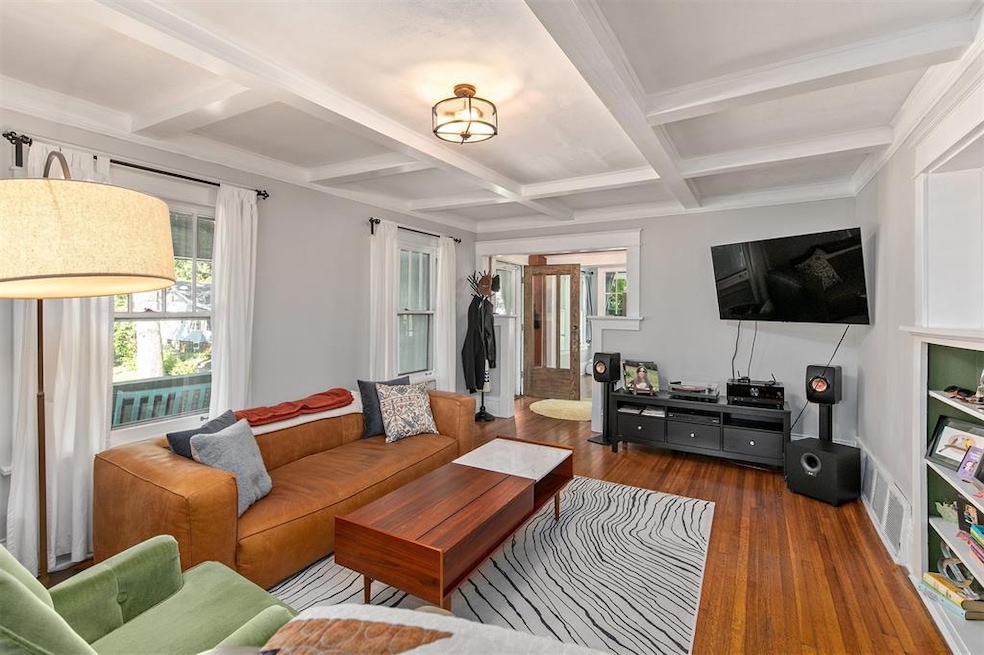 1659 Northwest Dr, Des Moines, IA 50310 - photo 1