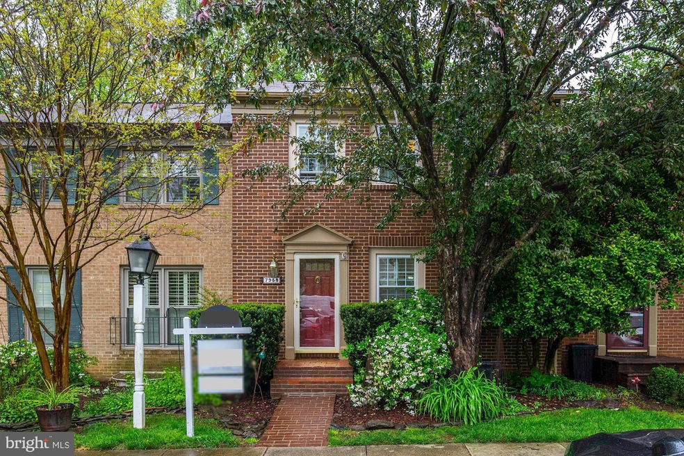 7958 Hidden Bridge Dr, Springfield, VA 22153 - photo 1