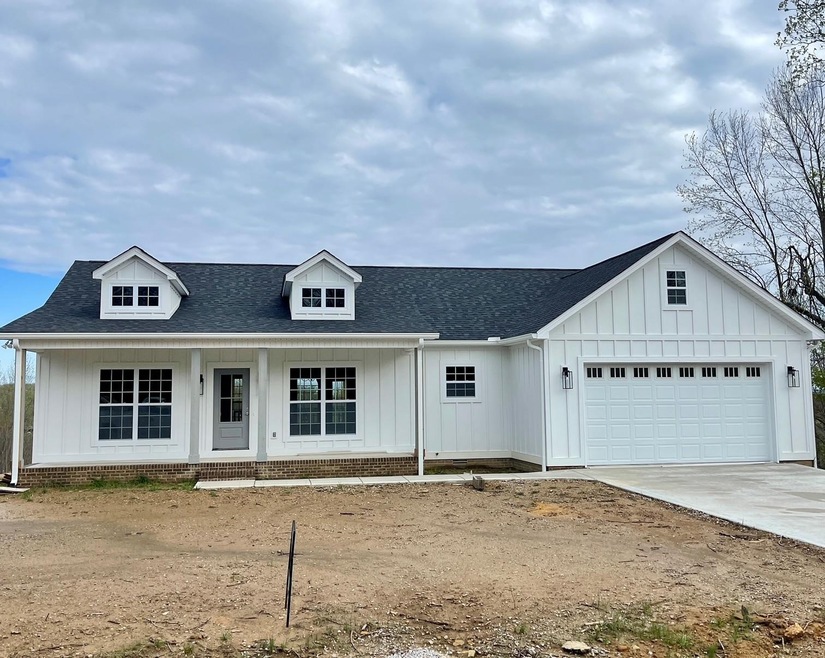 1977 Bear Creek Point, Cookeville, TN 38506 - photo 1