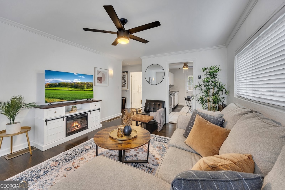 1040 Herndon St NW unit B, Atlanta, GA 30318 - photo 1