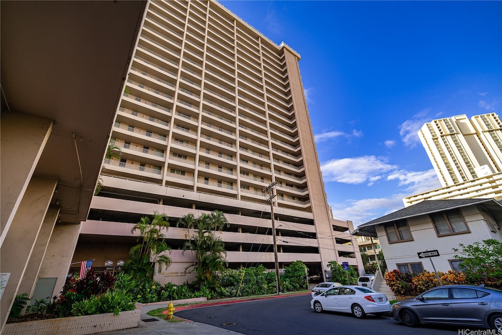 Under Contract $390,000