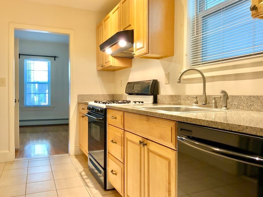 54 Webster Ave unit 1L, Cambridge, MA 02141 - photo 1