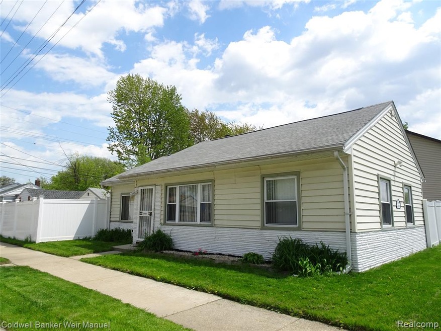 26680 Lehner St, Roseville, MI 48066 - photo 1