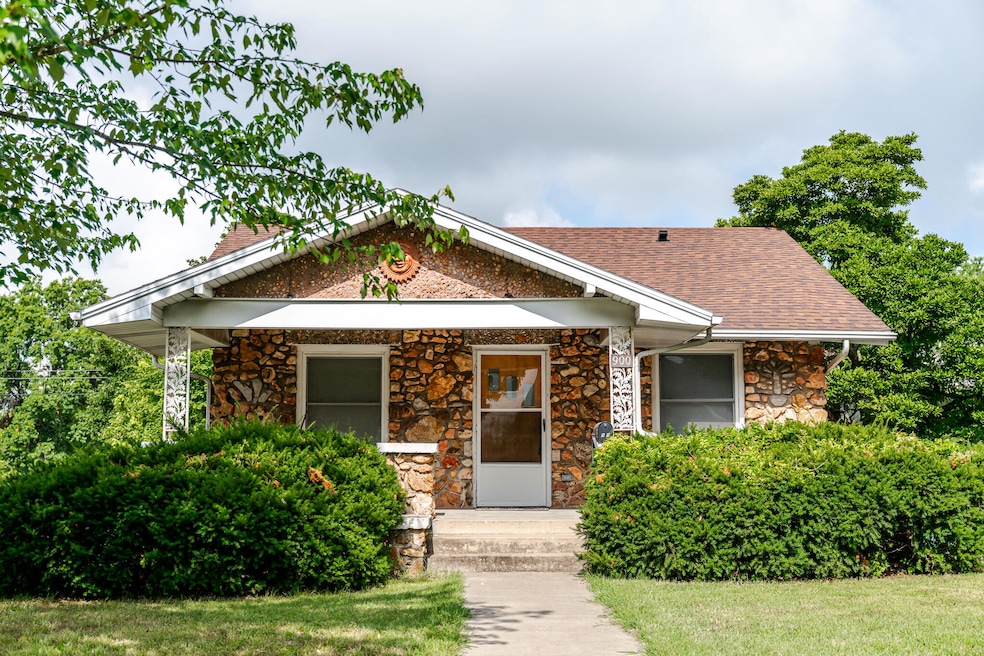 Pending $144,900 • Co-Listing Agent