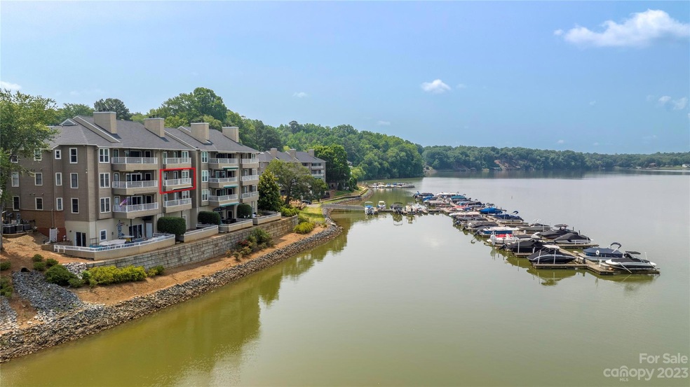 9817 Emerald Point Dr unit 7, Charlotte, NC 28278 - photo 1
