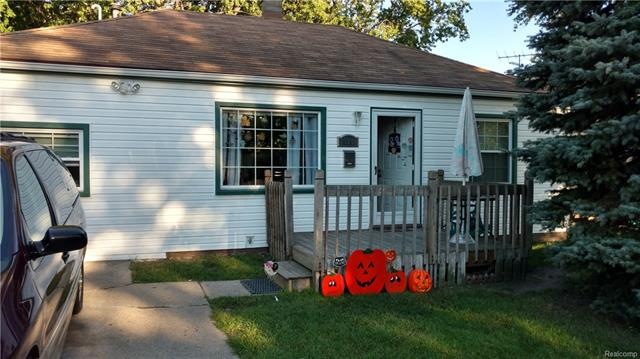 25200 Lehner St, Roseville, MI 48066 - photo 1