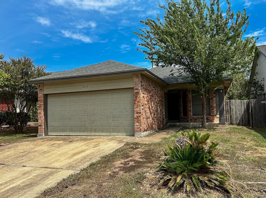 For Rent $1,565/month